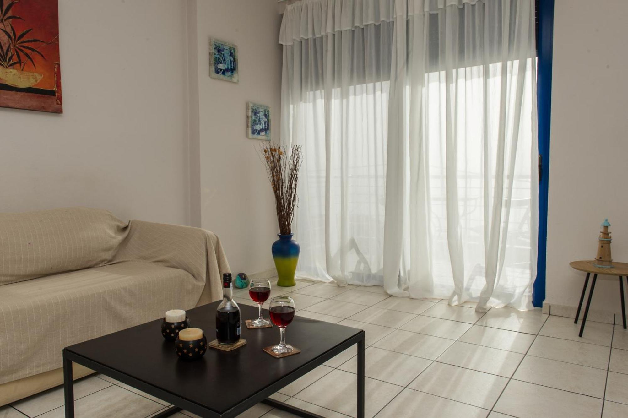 Kamari Blue Apartments Καλαμάτα Εξωτερικό φωτογραφία